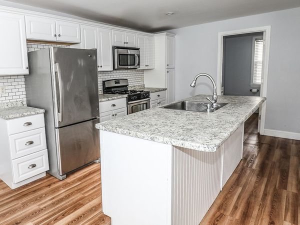 27 Blodget Street, Manchester, NH 03104