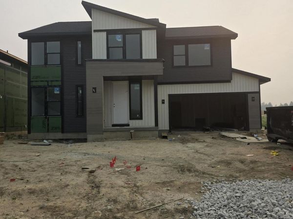 15270 Nottingham Fields Parkway, Lansing, MI 48906