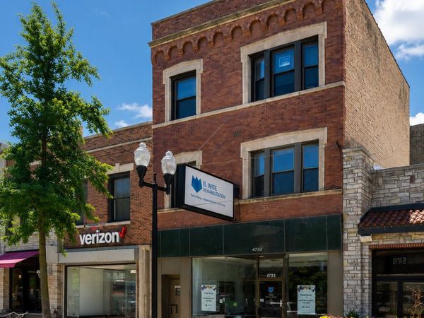 4754 N Lincoln Avenue, Chicago, IL 60625
