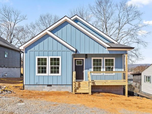 909 N Chamberlain Avenue, Chattanooga, TN 37406
