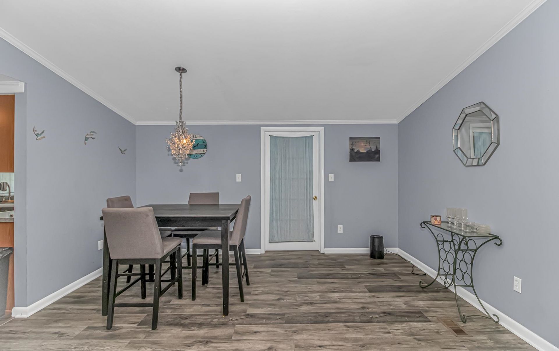 146 Queens Rd.  Photo 10
