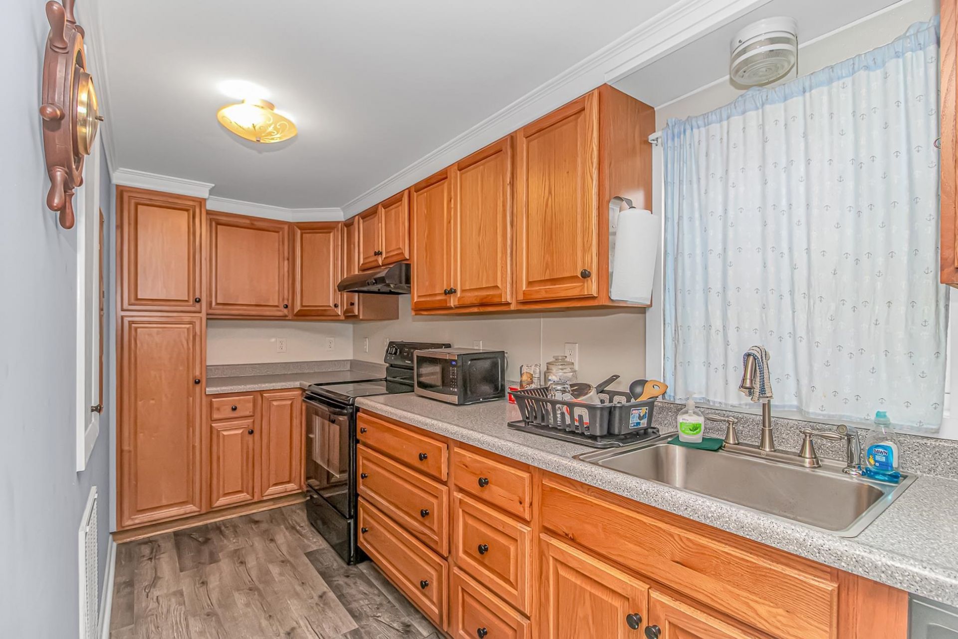 146 Queens Rd.  Photo 14