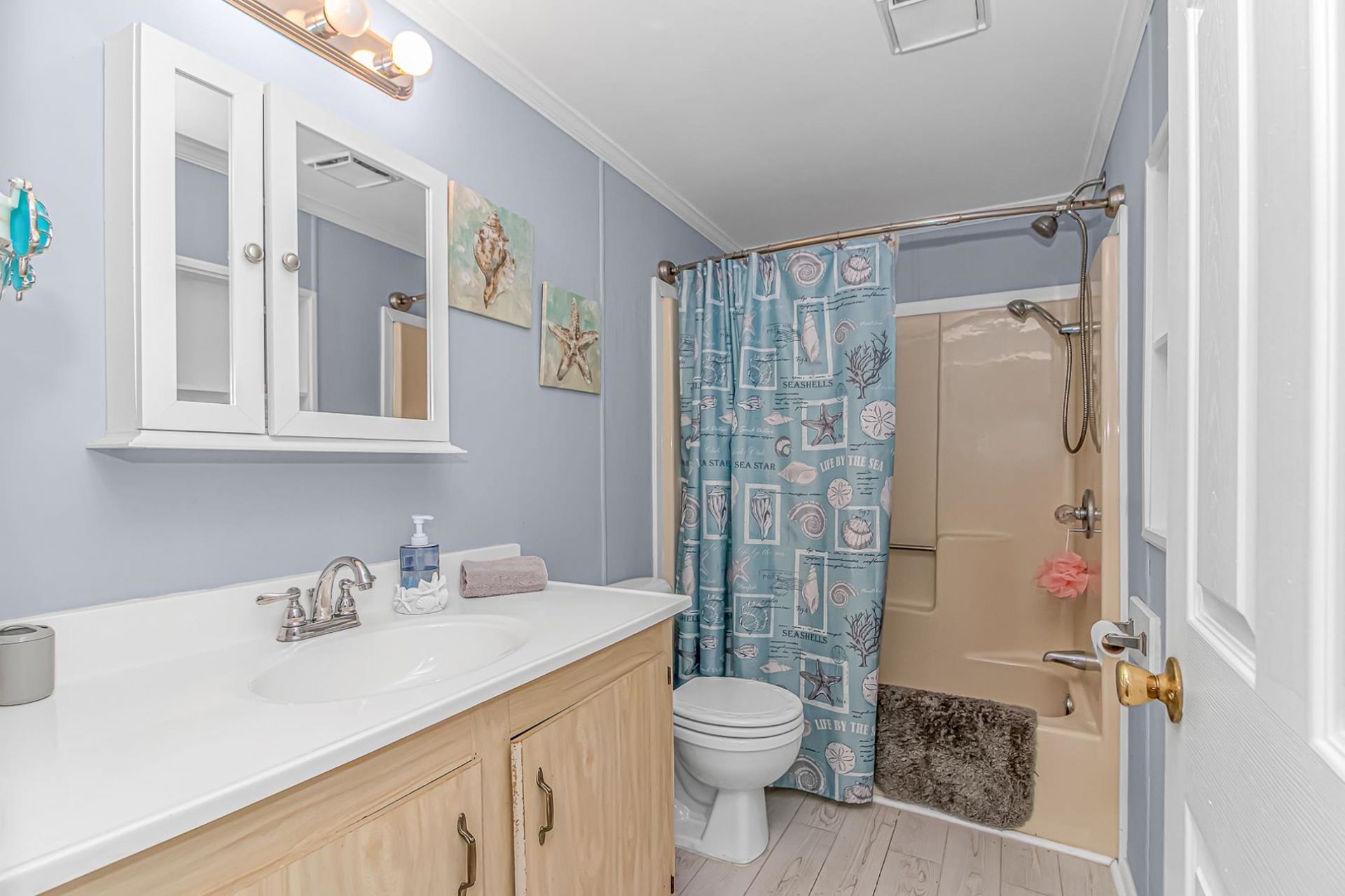 146 Queens Rd.  Photo 23