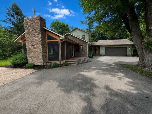 4596 Lilac Lane N, Lake Elmo, MN 55042