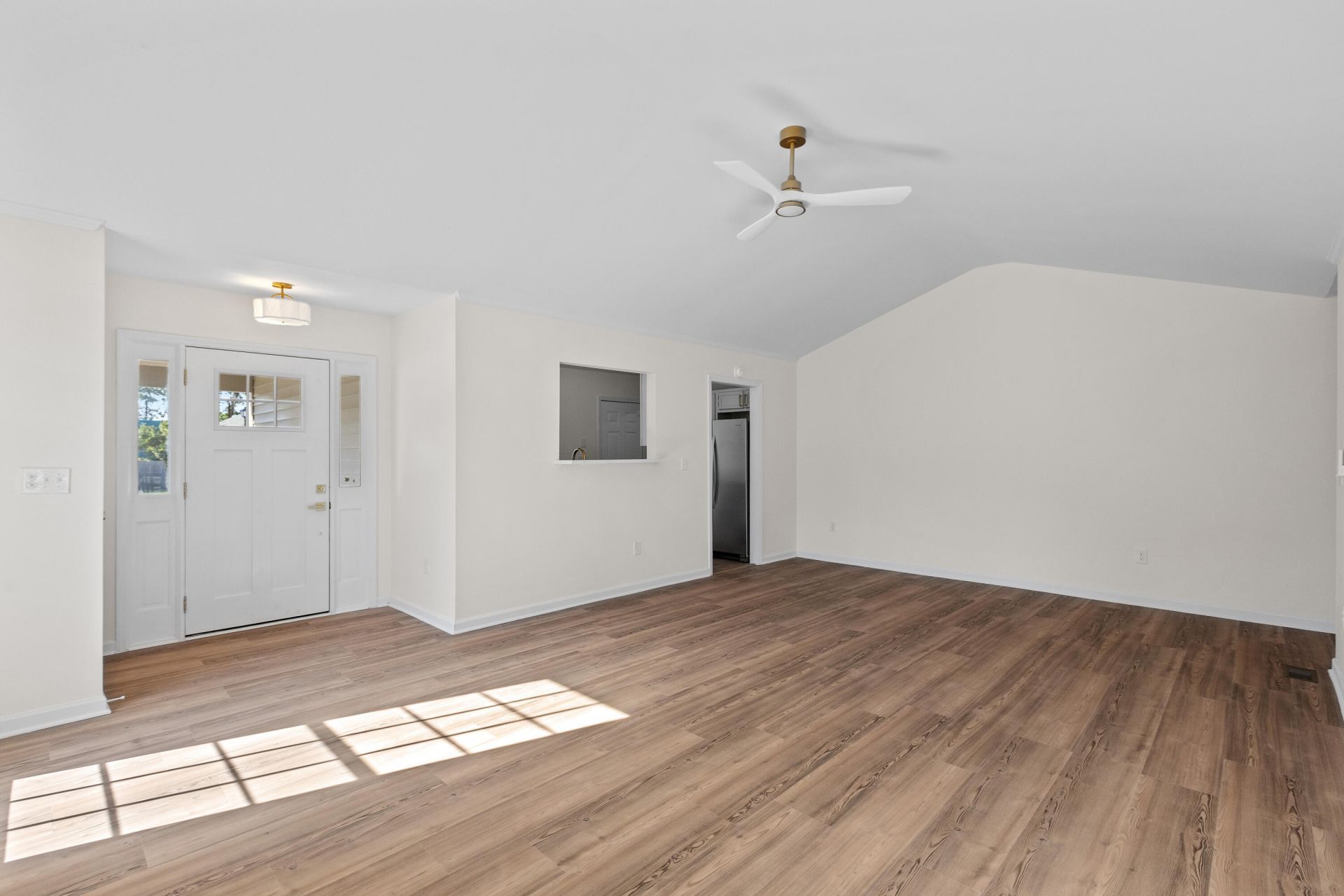 497 Cessna Avenue Photo 31