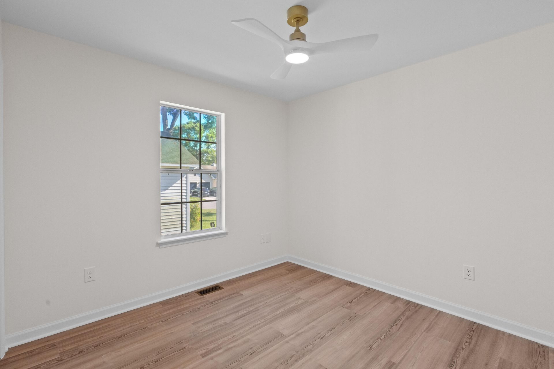 497 Cessna Avenue Photo 61