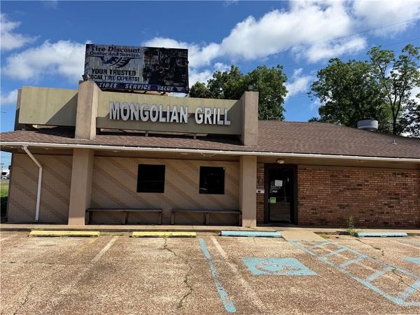 1819 MACARTHUR Drive, Alexandria, LA 71301