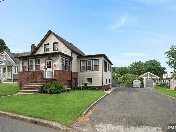 22 Passaic Avenue, Hasbrouck Heights, NJ 07604