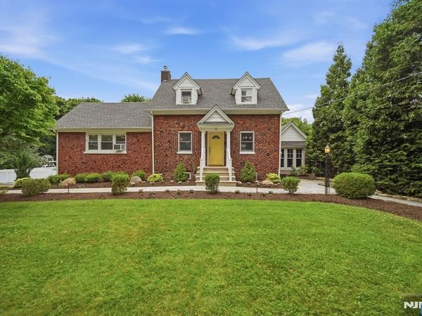 50 2nd Street, PARK RIDGE, NJ 07656