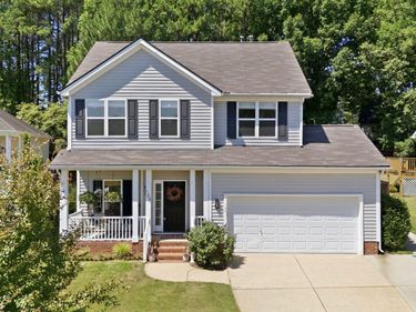 108 Aldeburgh Court, Holly Springs, NC 27540