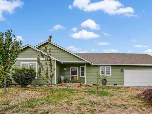 371 Hobson St, Stayton, OR 97383