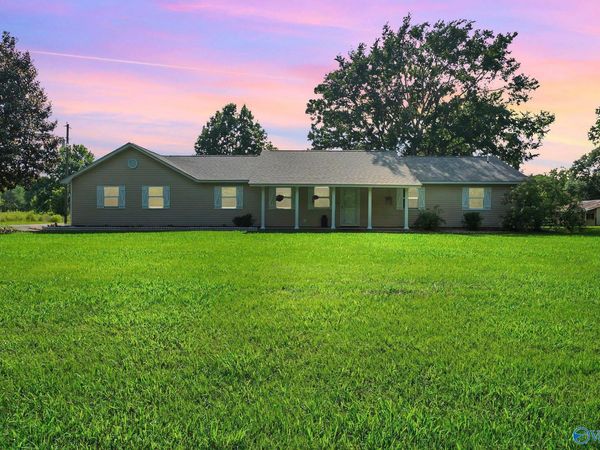 51 Collins Place Pvt Drive, Danville, AL 35619