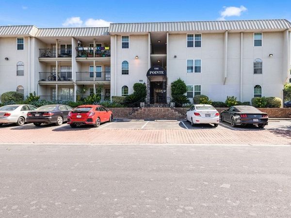 910 Duncan LN , Unit 26, Austin, TX 78705