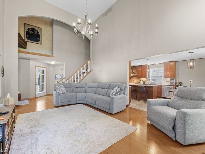 1021 Ledgestone Drive , Wadsworth, OH 44281 Photo 8