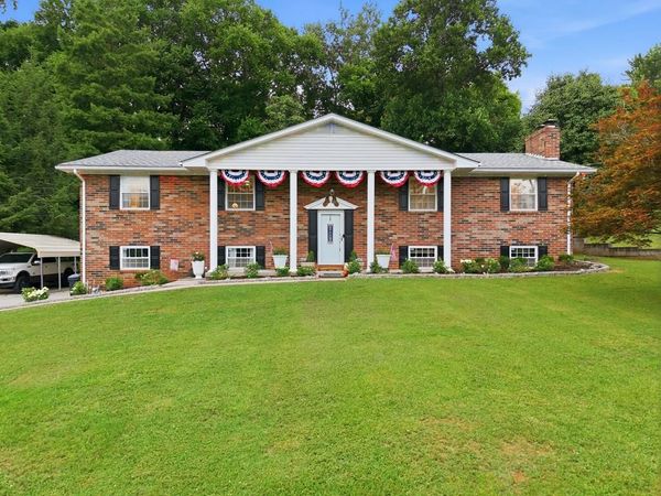 1328 Hillvale Rd, Louisville, TN 37777