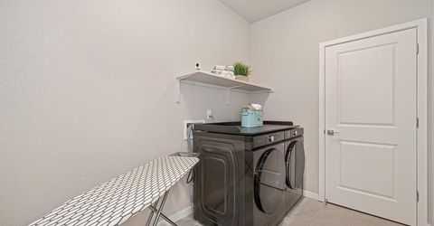 8229 Poppy Ridge Cir, Elk Grove, CA 95757 Photo