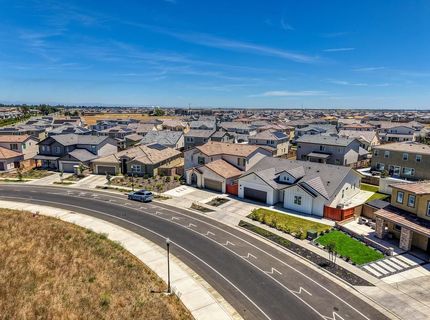 8229 Poppy Ridge Cir, Elk Grove, CA 95757 Photo