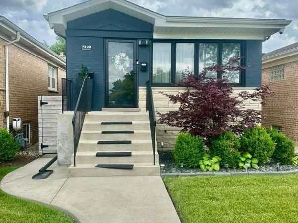 7303 W Montrose Avenue , Norridge, IL 60706