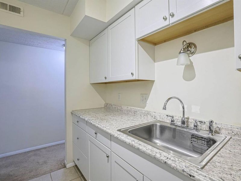 458 Grand Avenue, Unit 458-1, Cincinnati, OH 45205 Photo 14