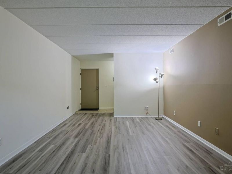 458 Grand Avenue, Unit 458-1, Cincinnati, OH 45205 Photo 9