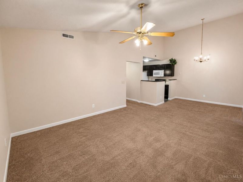 7343 Chatham Court, Unit G, West Chester, OH 45069 Photo 3