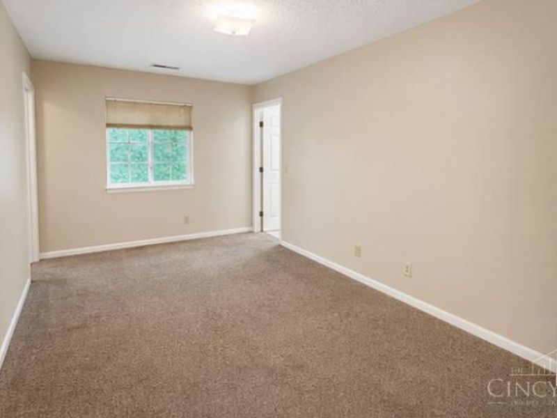 7343 Chatham Court, Unit G, West Chester, OH 45069 Photo 6