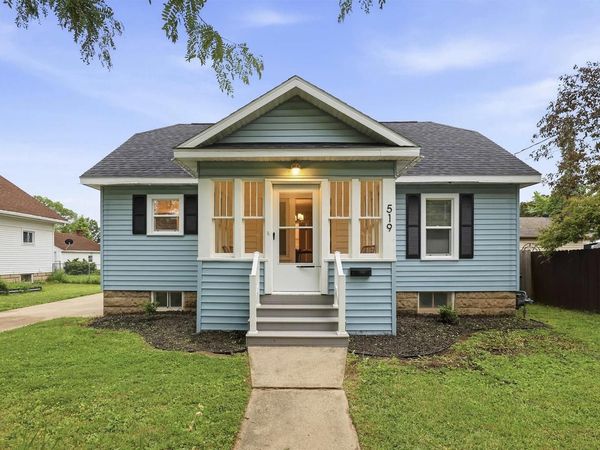 519 W SUMMER STREET, Appleton, WI 54911