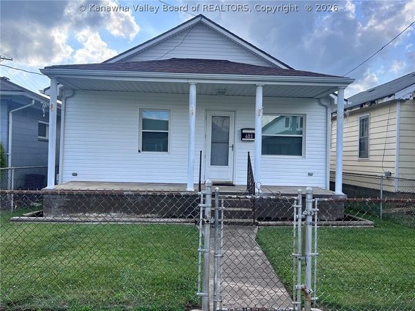 403 17th Street, Dunbar, WV 25064
