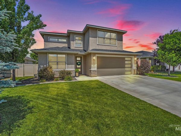 2036 E Kamay Dr, Meridian, ID 83646