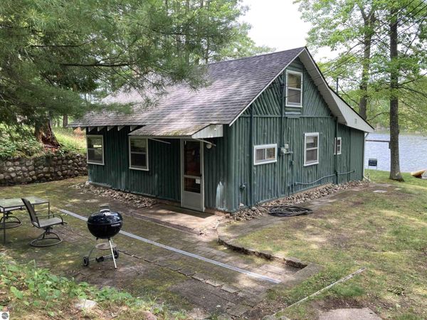 288 Dyer Road, Rose City, MI 48654