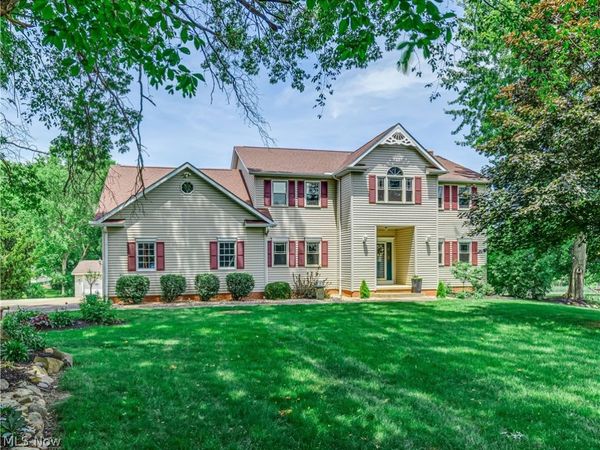 623 W Steels Corners Road, Cuyahoga Falls, OH 44223