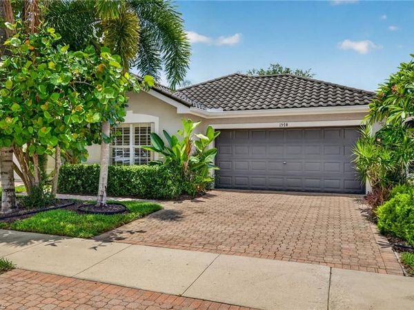 1574 Windamere LN, NAPLES, FL 34119