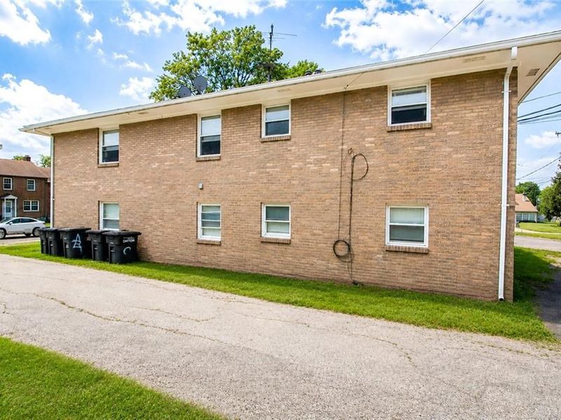 1315 Chardon Court, Dayton, OH 45403 Photo 3