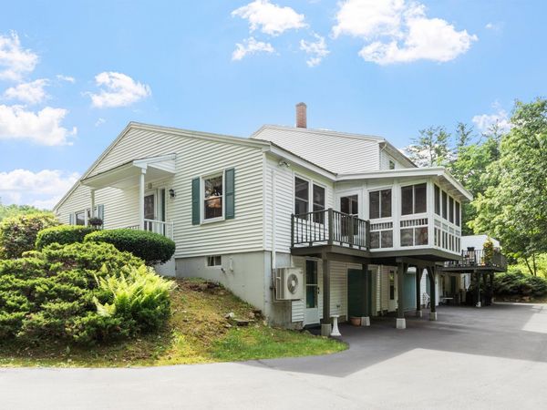 9 Crane Crossing Road, Unit 4, Plaistow, NH 03865