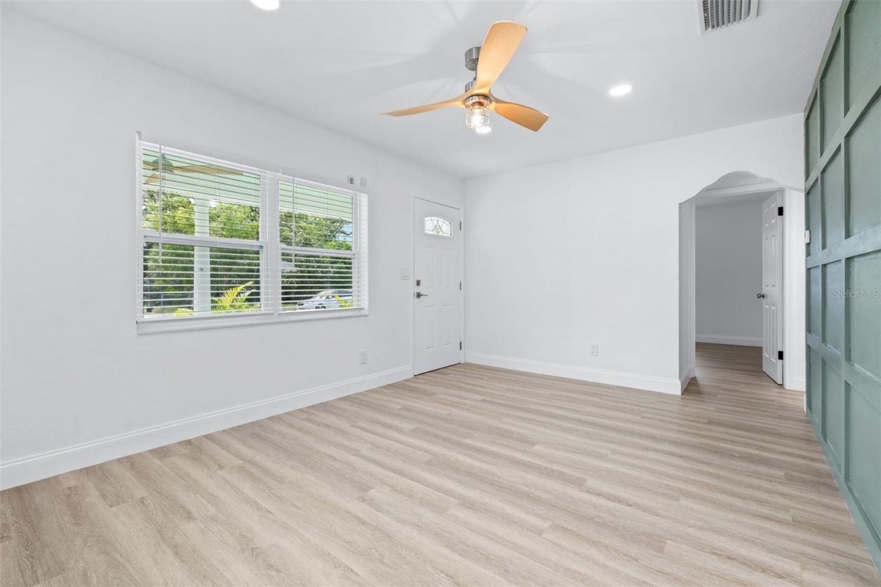 2325 Highland Street S, Saint Petersburg, FL 33705 Photo
