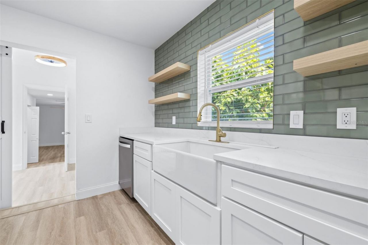 2325 Highland Street S, Saint Petersburg, FL 33705 Photo