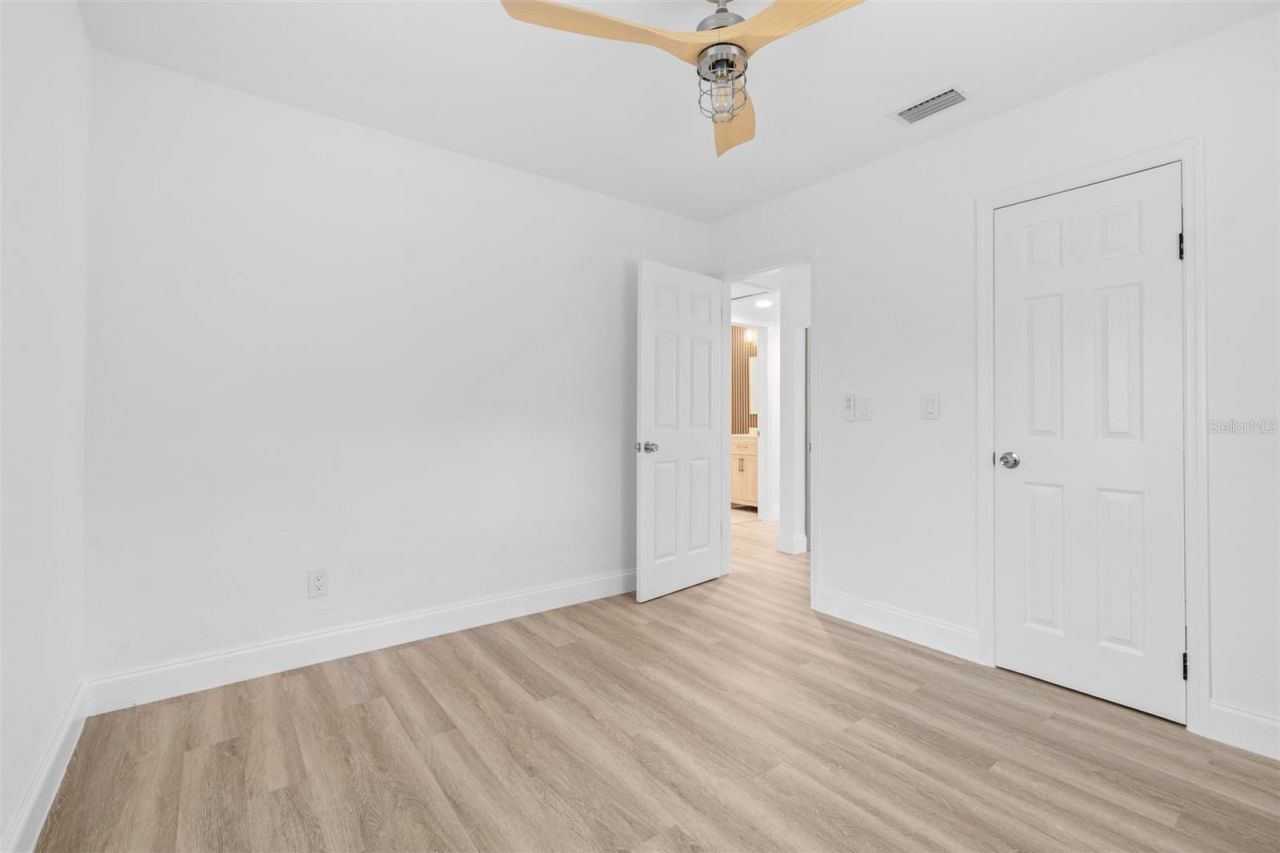 2325 Highland Street S, Saint Petersburg, FL 33705 Photo