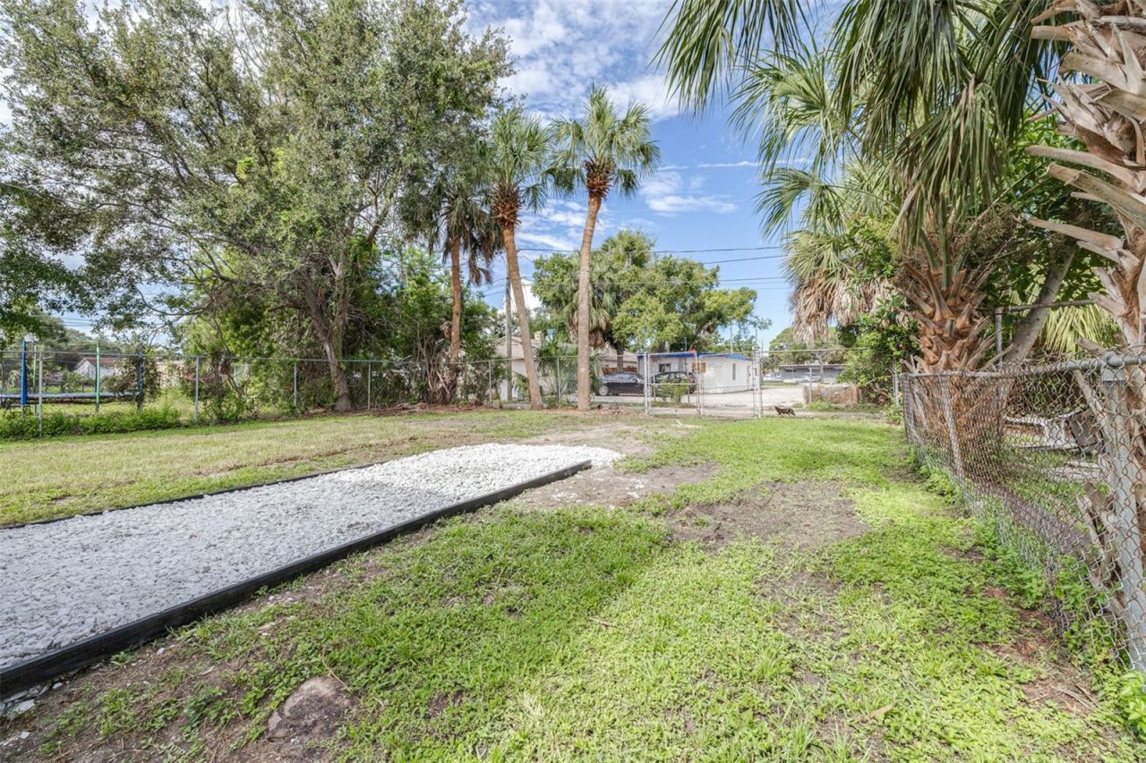 2325 Highland Street S, Saint Petersburg, FL 33705 Photo