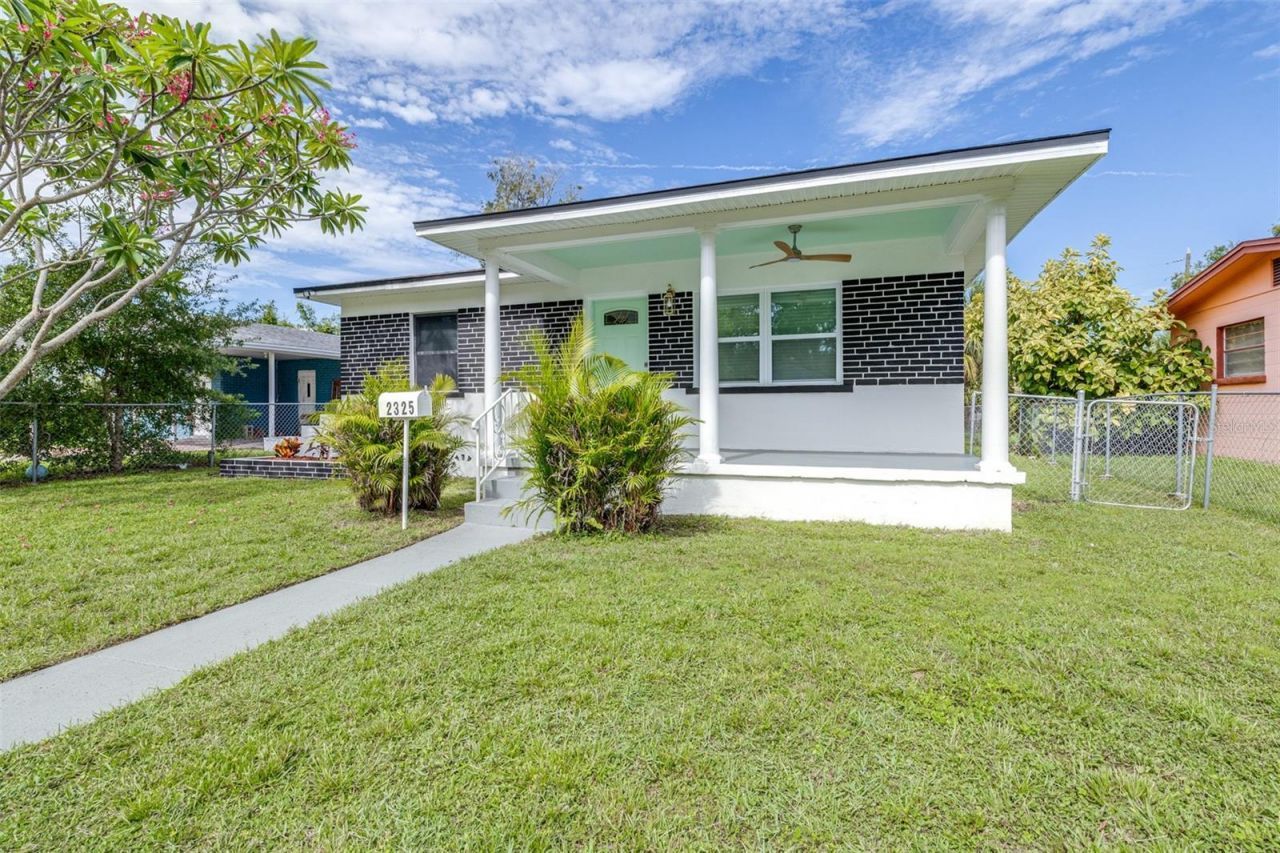 2325 Highland Street S, Saint Petersburg, FL 33705 Photo