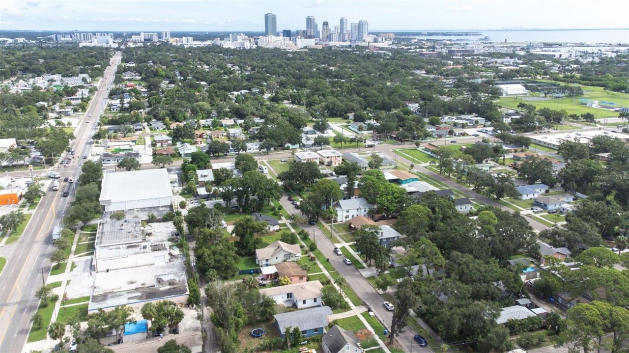 2325 Highland Street S, Saint Petersburg, FL 33705 Photo