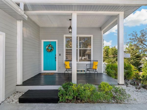 513 MERES BOULEVARD, TARPON SPRINGS, FL 34689