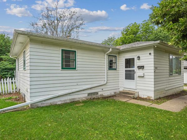 1625 W 2nd Street, Waterloo, IA 50701