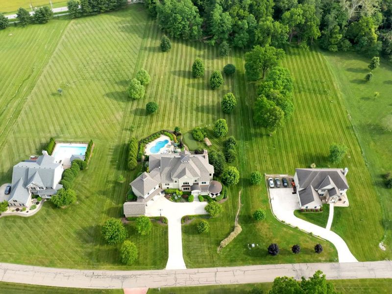 27 Granview Crossing, Granville, OH 43023 Photo 3