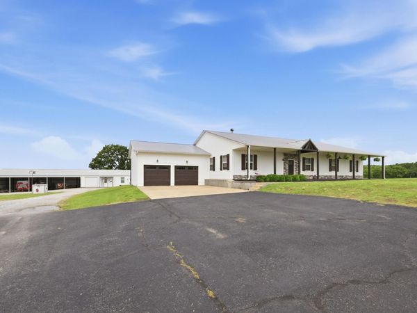 20174 State Route 43 , Seneca, MO 64865