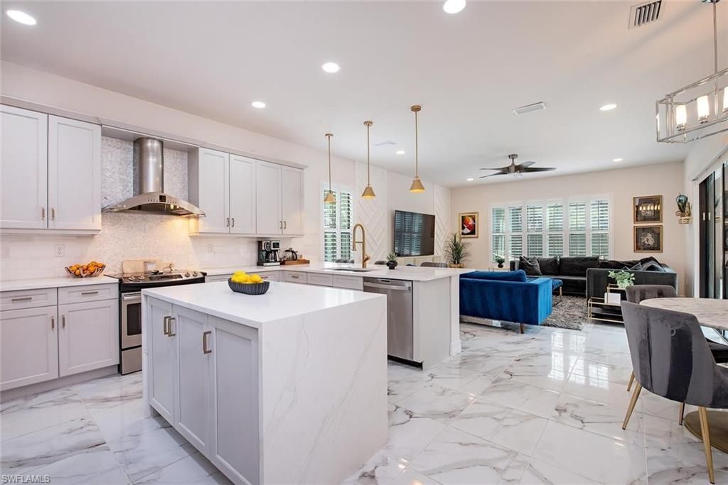 3094 Hudson Ter , Naples, FL 34119 Photo