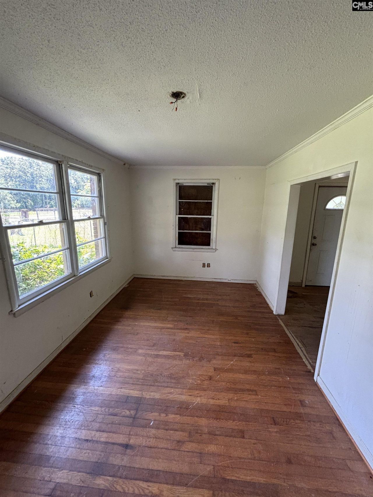 1143 Owens Road  Photo 4