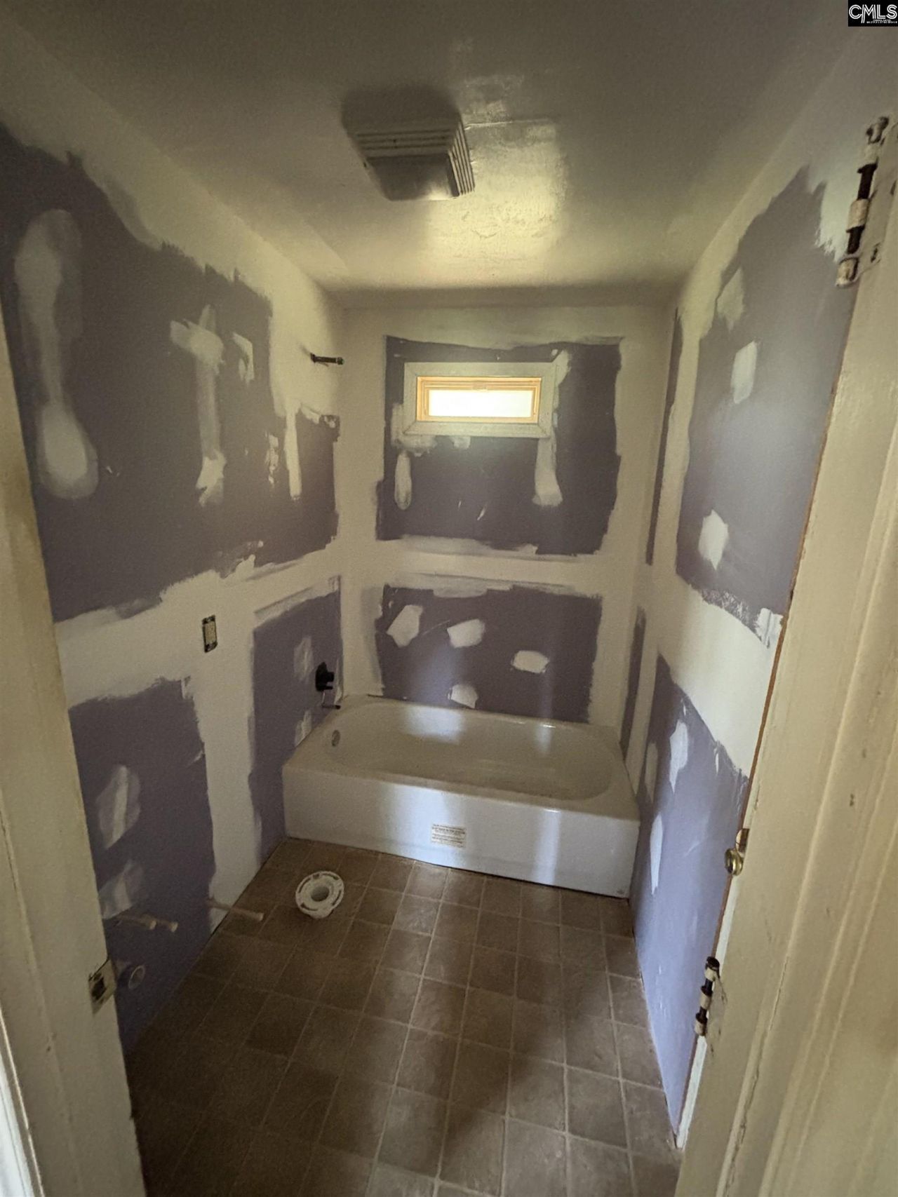 1143 Owens Road  Photo 9