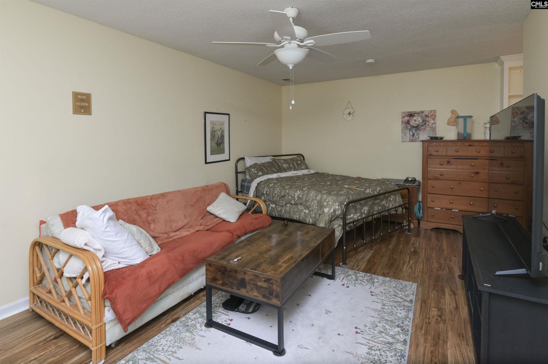 412 Knotts Court Photo 36