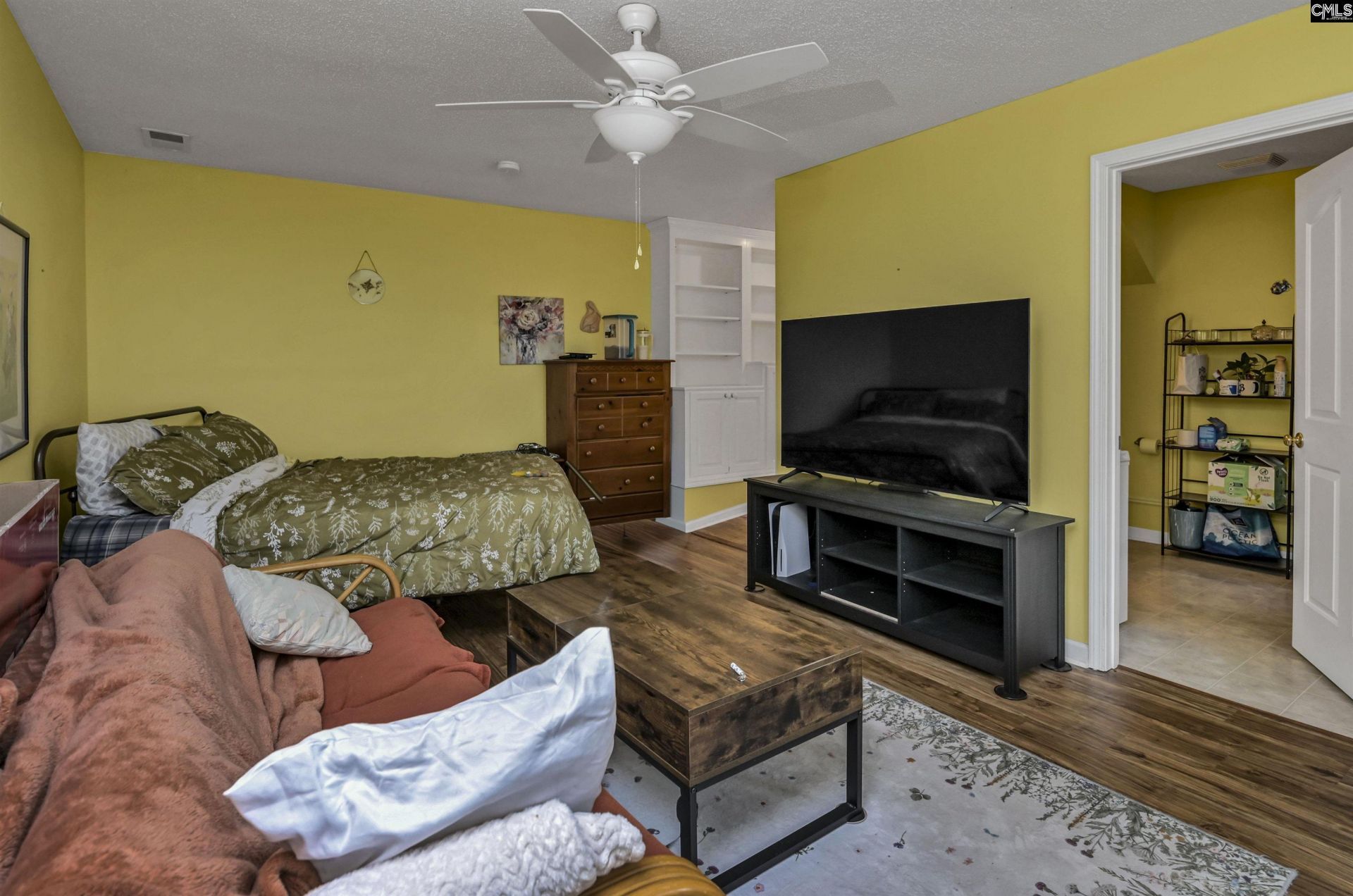 412 Knotts Court Photo 38