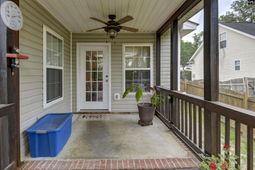 412 Knotts Court photo 4